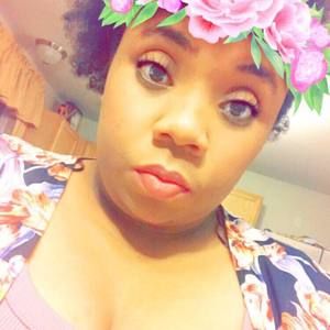 Meet your Posher, Devona